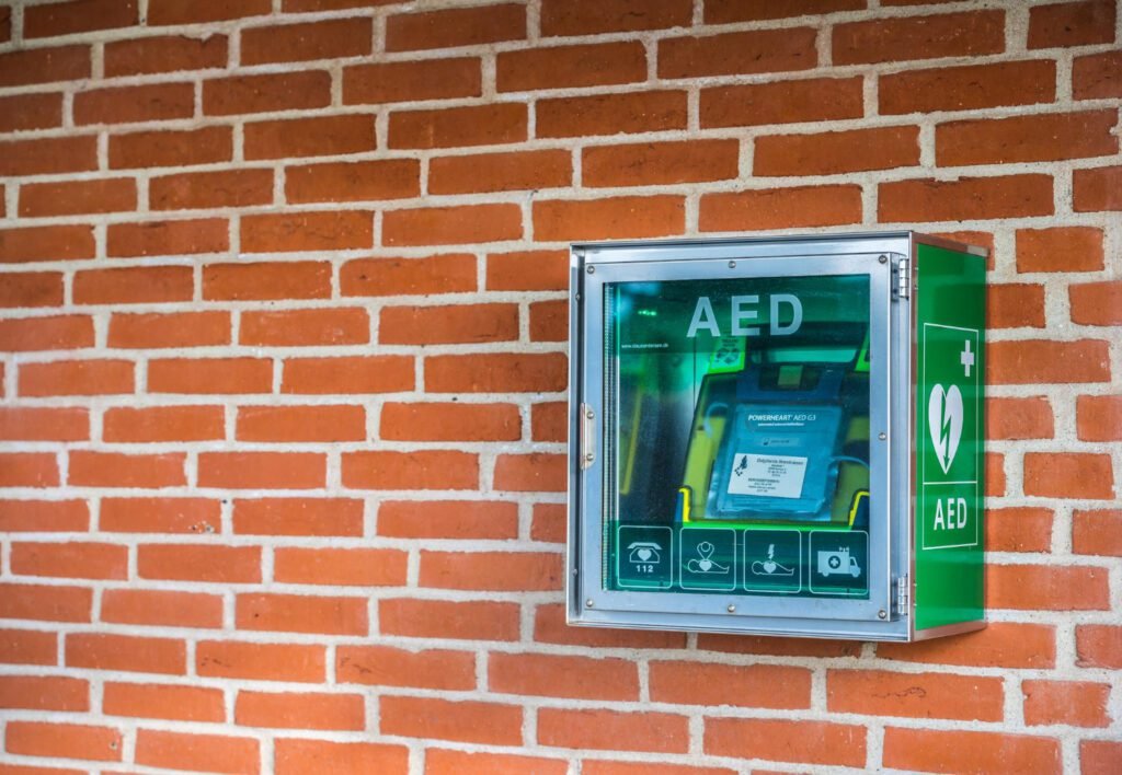 Automated External Defibrillator publik
